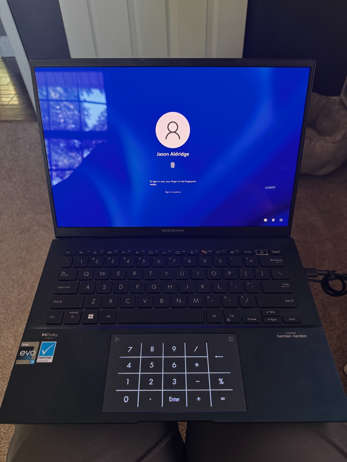 Lenovo Yoga Slim 7i Aura 15.3″ 2.8K OLED Laptop – Intel Ultra 7 256V 16GB 1TB