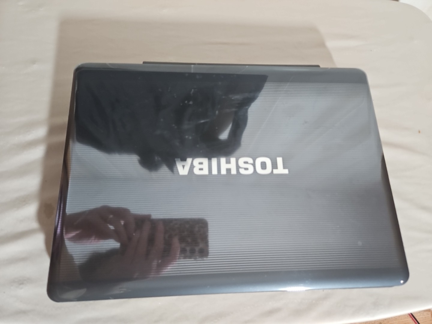 Vintage Toshiba Satellite M305 Laptop Notebook Vista 4G Ram Works No Charger
