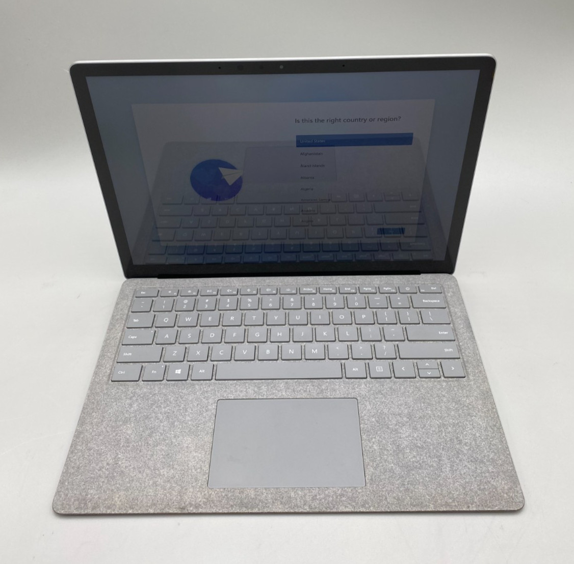 Microsoft Surface Laptop 2 1769 1.60GHZ i5-8250U 8GB DDR3 256GB SSD SILVER C/SEE