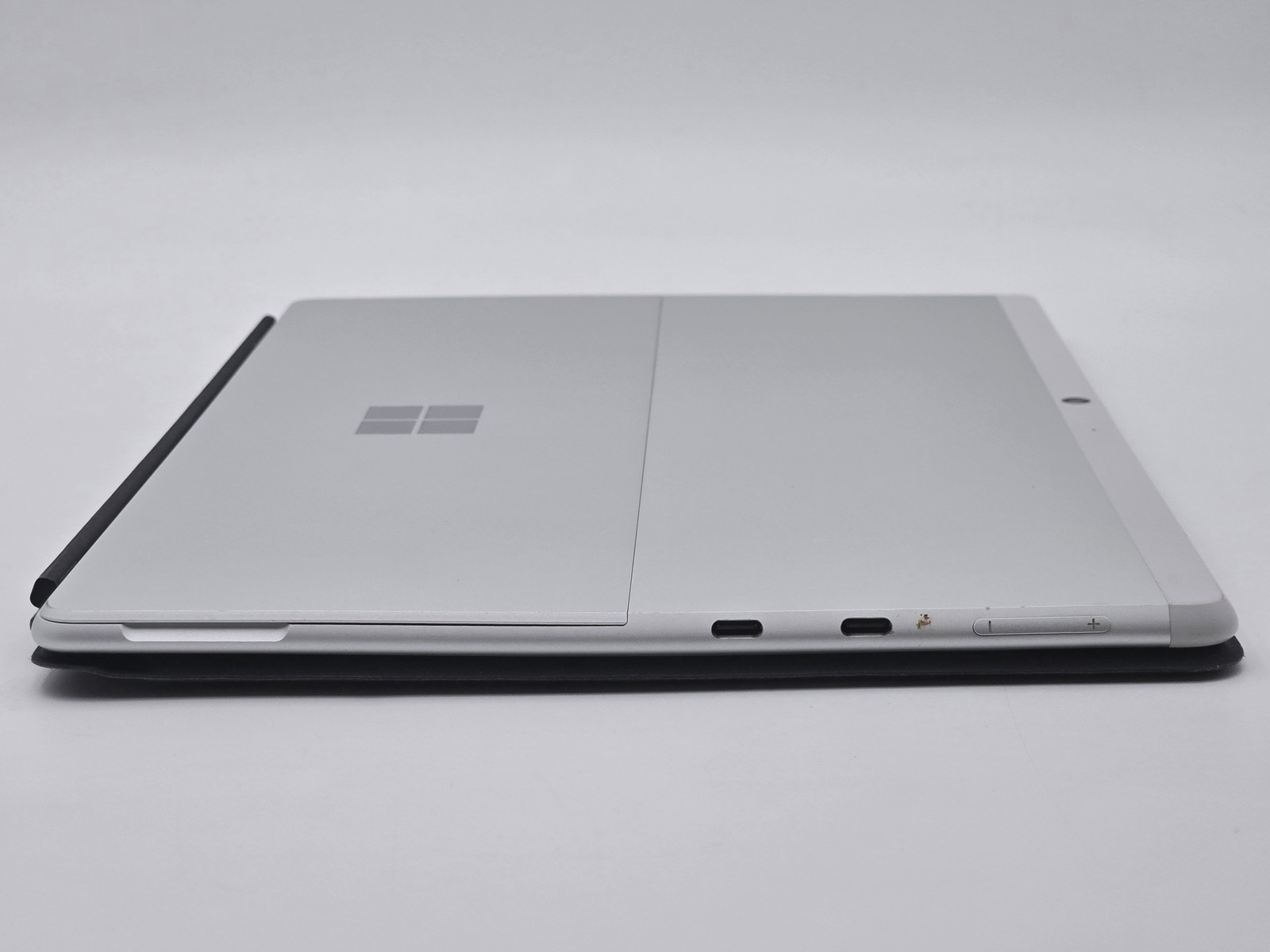 Microsoft Surface Pro X 13″ Touch SQ2 256GB 16GB W11P Adreno 690 Backlit Stylus