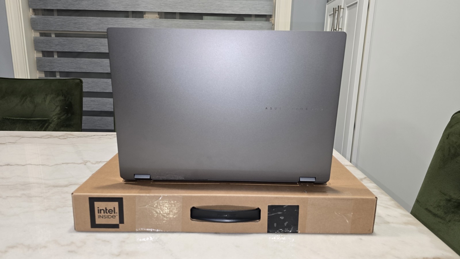 Asus Vivobook 16 Flip TP3607SA-DS74T, 16″ Touchscreen Convertible, Intel Core 7