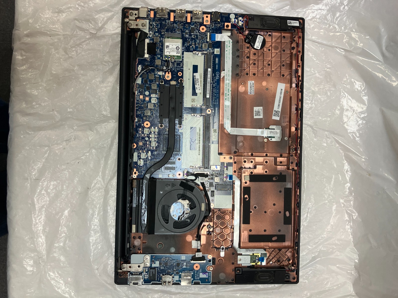 Lenovo ThinkPad E580 15.6″ Core i5-7200U 2.5GHz NO MEM No HDD FOR PARTS