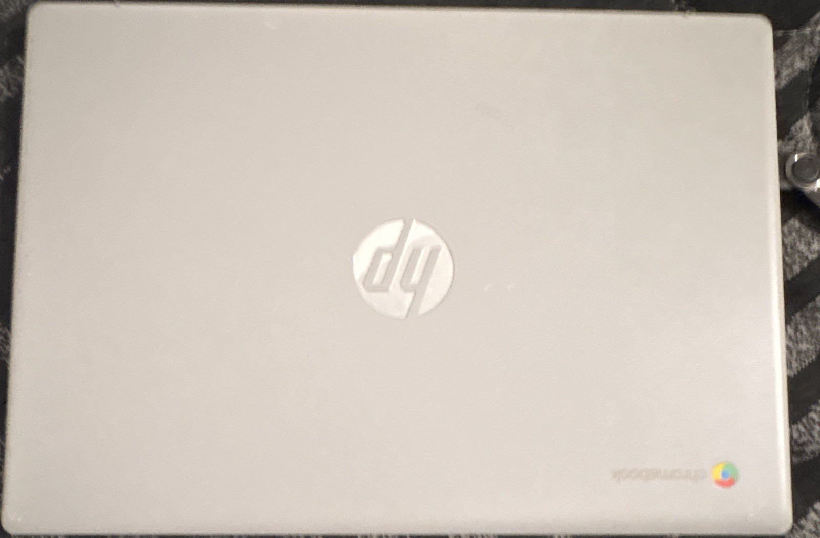HP Chromebook 14″ Intel Celeron Chrome OS Silver USB HDMI Webcam Bluetooth Wi-Fi