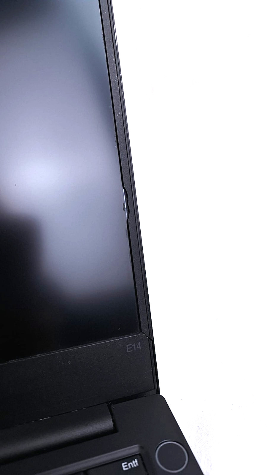 Lenovo ThinkPad E14 14 inch i5-10210U 1.60GHz 8GB 256GB NVMe Win11 QWERTZ Broken