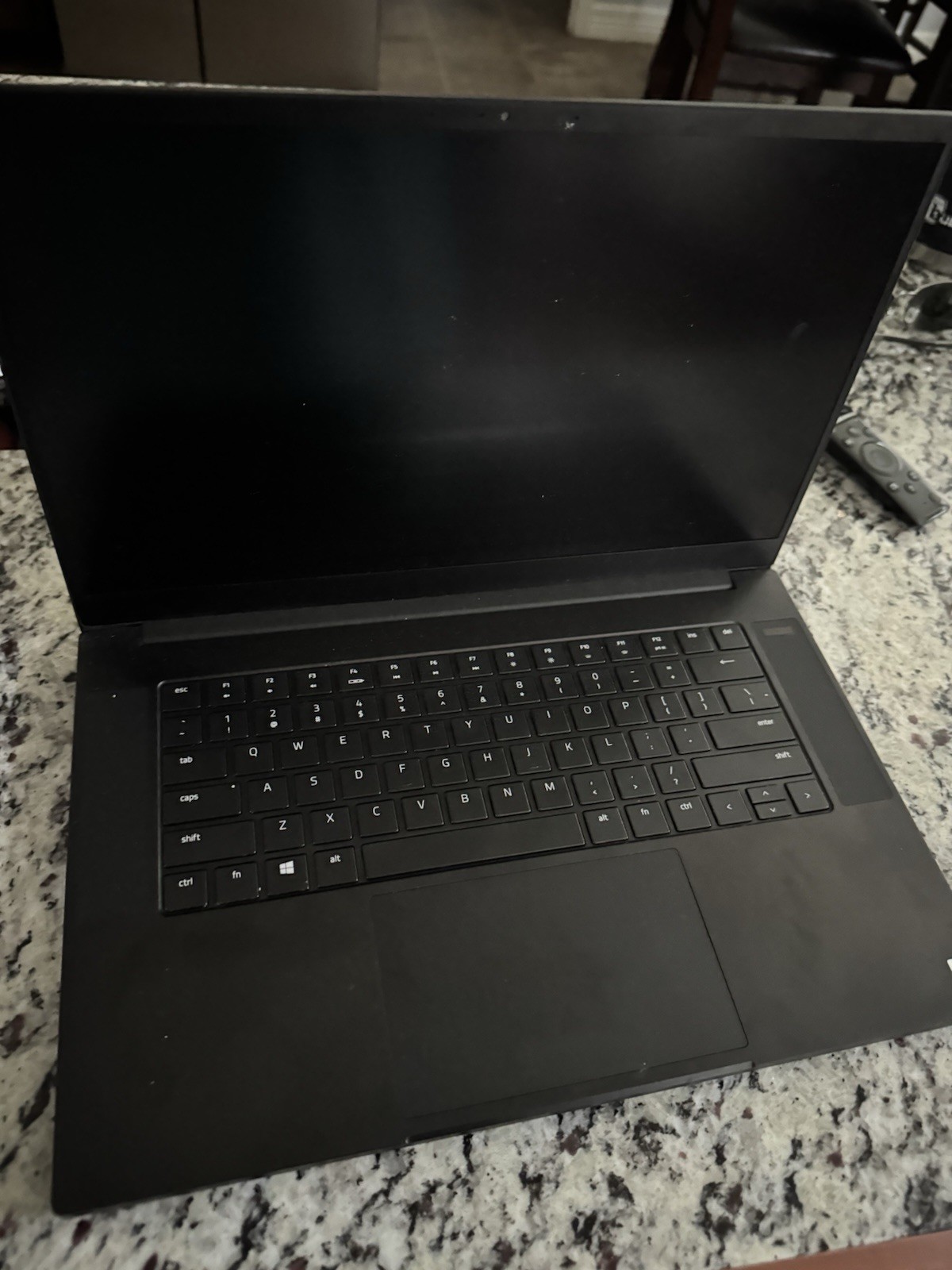 Razer Blade 15.6 Intel Core i7 10th Gen 10750H, 16GB, 512GB SSD, RTX2060 Perfect