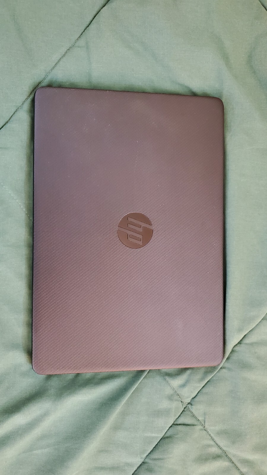 HP 14-DQ0051DX 14″ (64GB eMMC, Intel Celeron, 4GB) Laptop, Very Good Condition