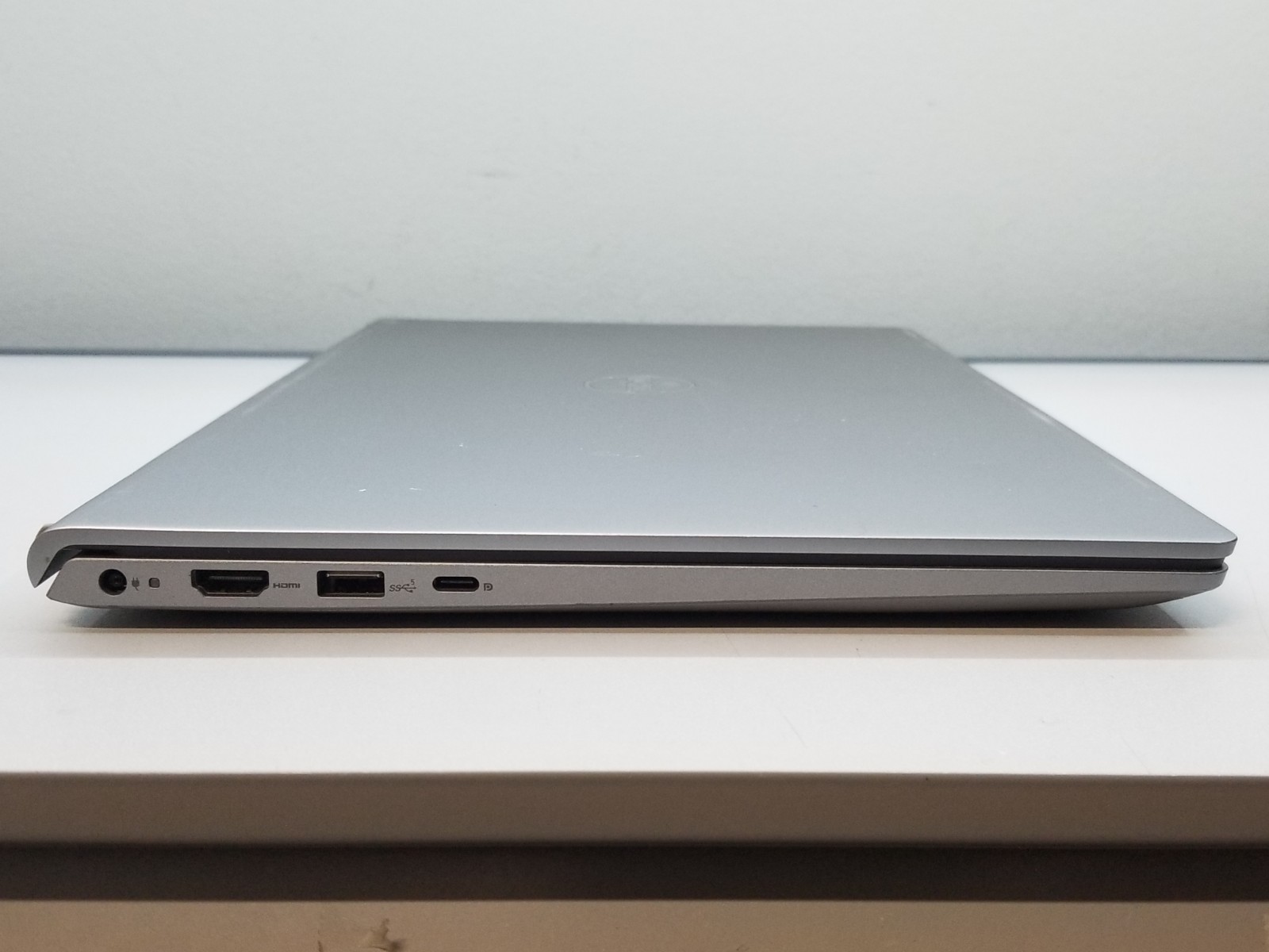 Dell Vostro 3530 15.6″ FHD i5-1335U 3.4GHz 8GB RAM 256GB NVMe Win 11 Pro WiFi BT