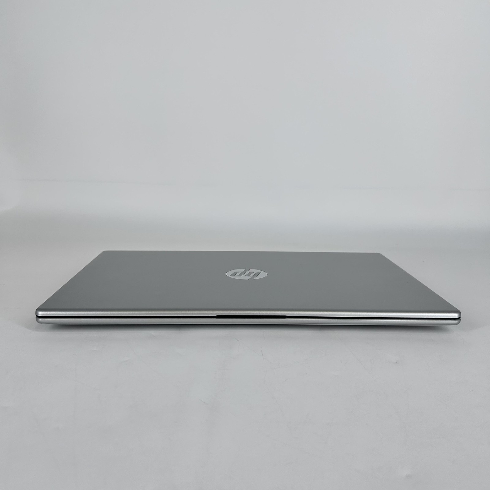 HP Pavilion 15 Silver FHD 1.2 GHz i3-1315U 8GB RAM 256GB SSD Excellent