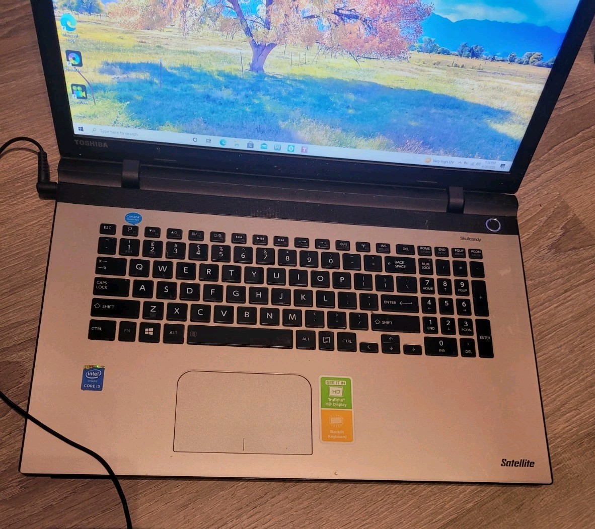 Toshiba Satellite L75-C7250 17.3″ Laptop Intel Core i3 6GB RAM 500GB Windows 10