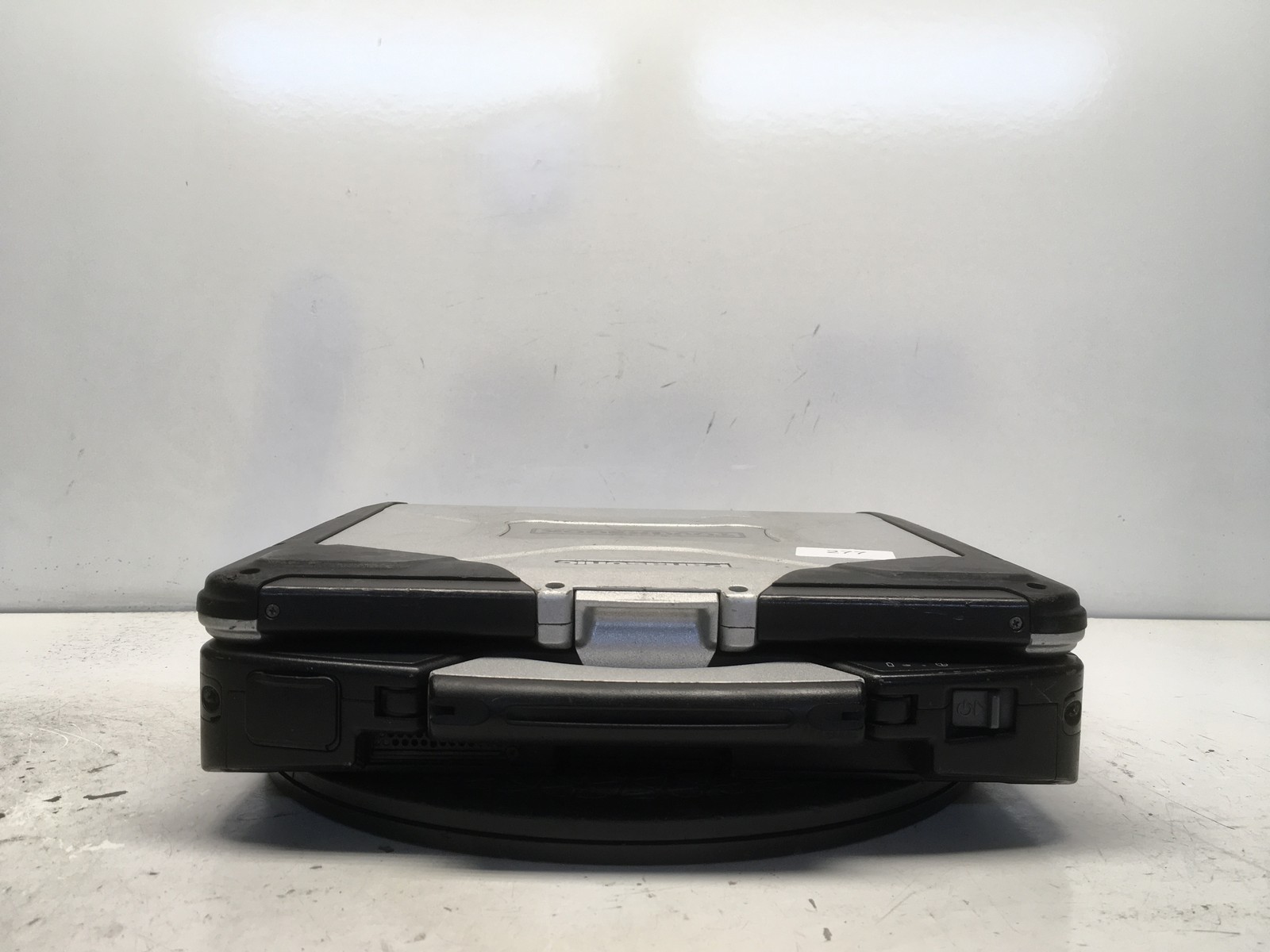Panasonic CF-31 YCZC01 Intel Core i5-520M 2.4GHz NO RAM NO HDD NO BAT – FOR PART