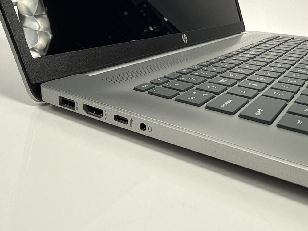 HP 17.3in Touchscreen Laptop i7 32GB RAM 2TB SSD Windows 11 Pro Silver