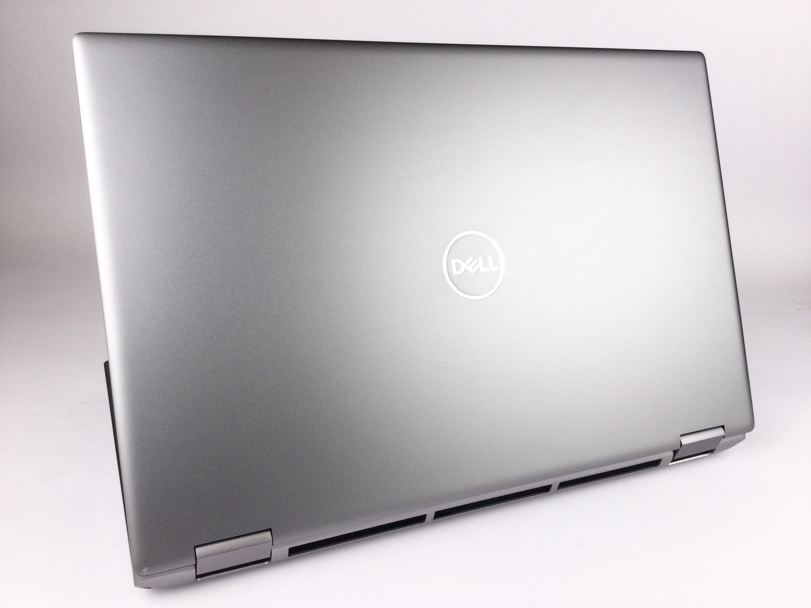 Dell Precision 7770 17.3″ Intel i9-12950HX 64GB RAM 1TB RTX A3000 Win11 No AC
