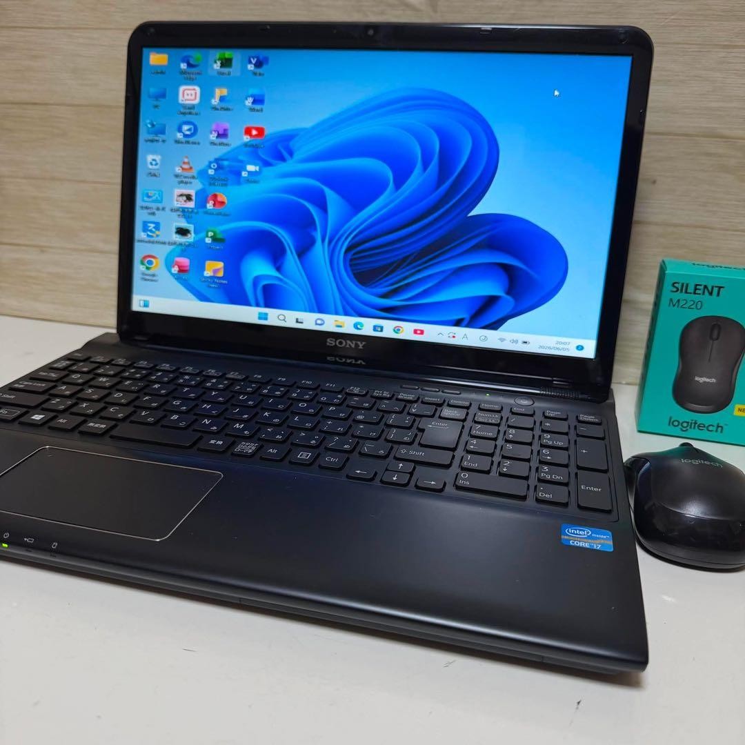 SONY VAIO Core i7 Notebook Laptop 8GB RAM Windows 11 SSD Used Japan Genuine