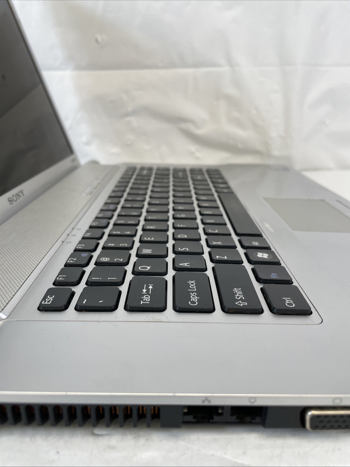 Sony VAIO VGN-FW139E Intel Core 2 Duo 2.26GHz 3GB RAM 250GB HDD Radeon Win10 Pro