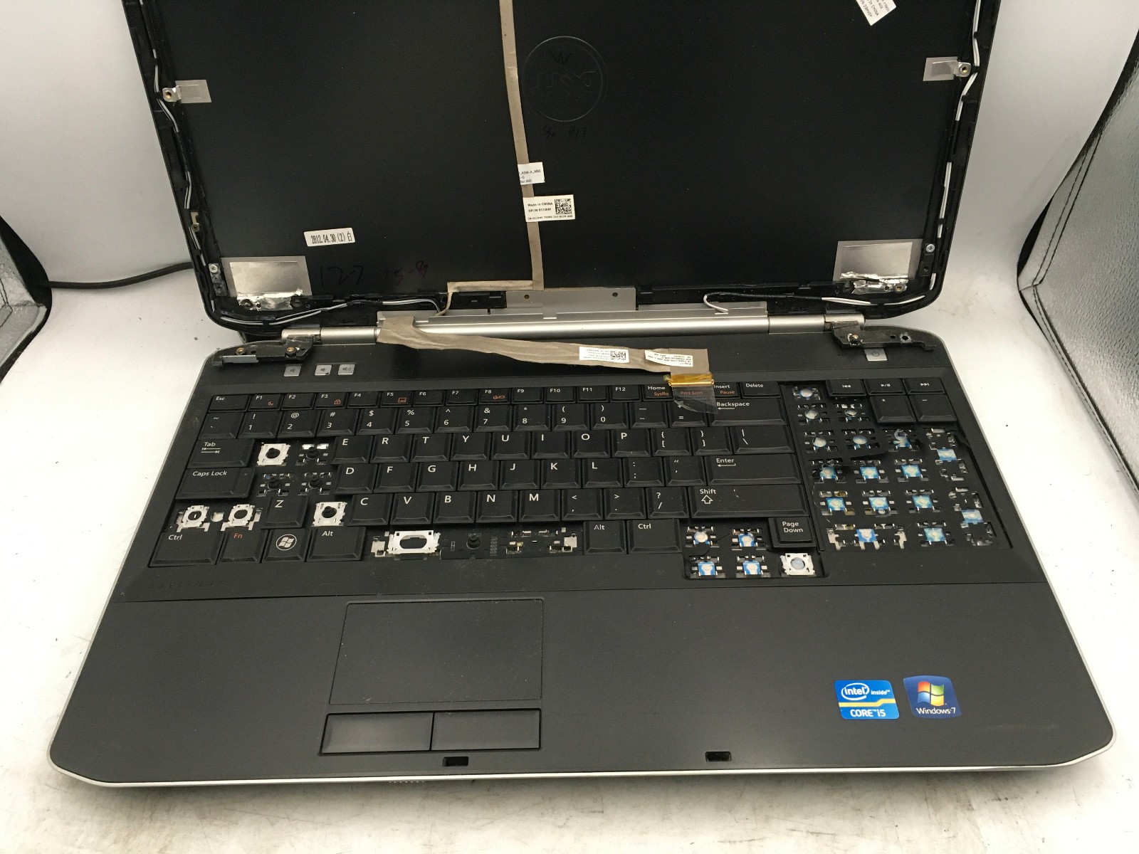 DELL LATITUDE E5520 – FOR PARTS/REPAIR – INTEL I5 2ND GEN – NO RAM -READ DESC-BB