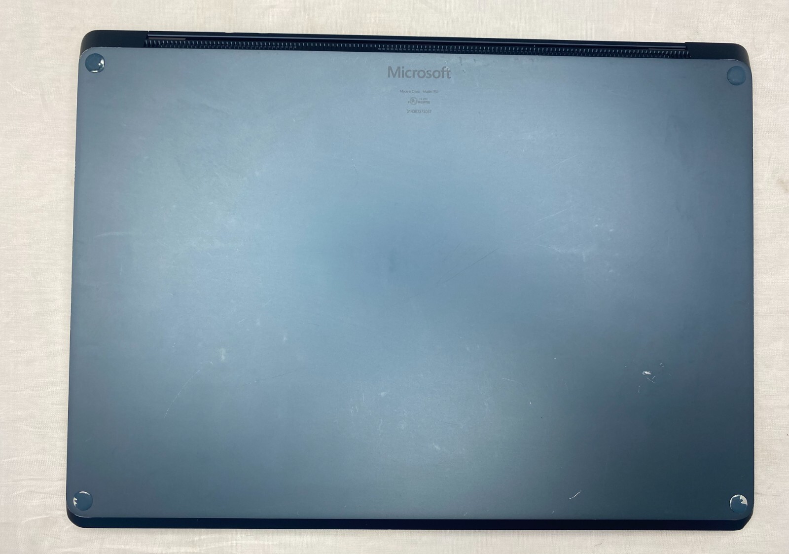 Microsoft Surface Laptop 13.5” – Intel Core i5 – 8GB – 256GB – Cobalt Cracked