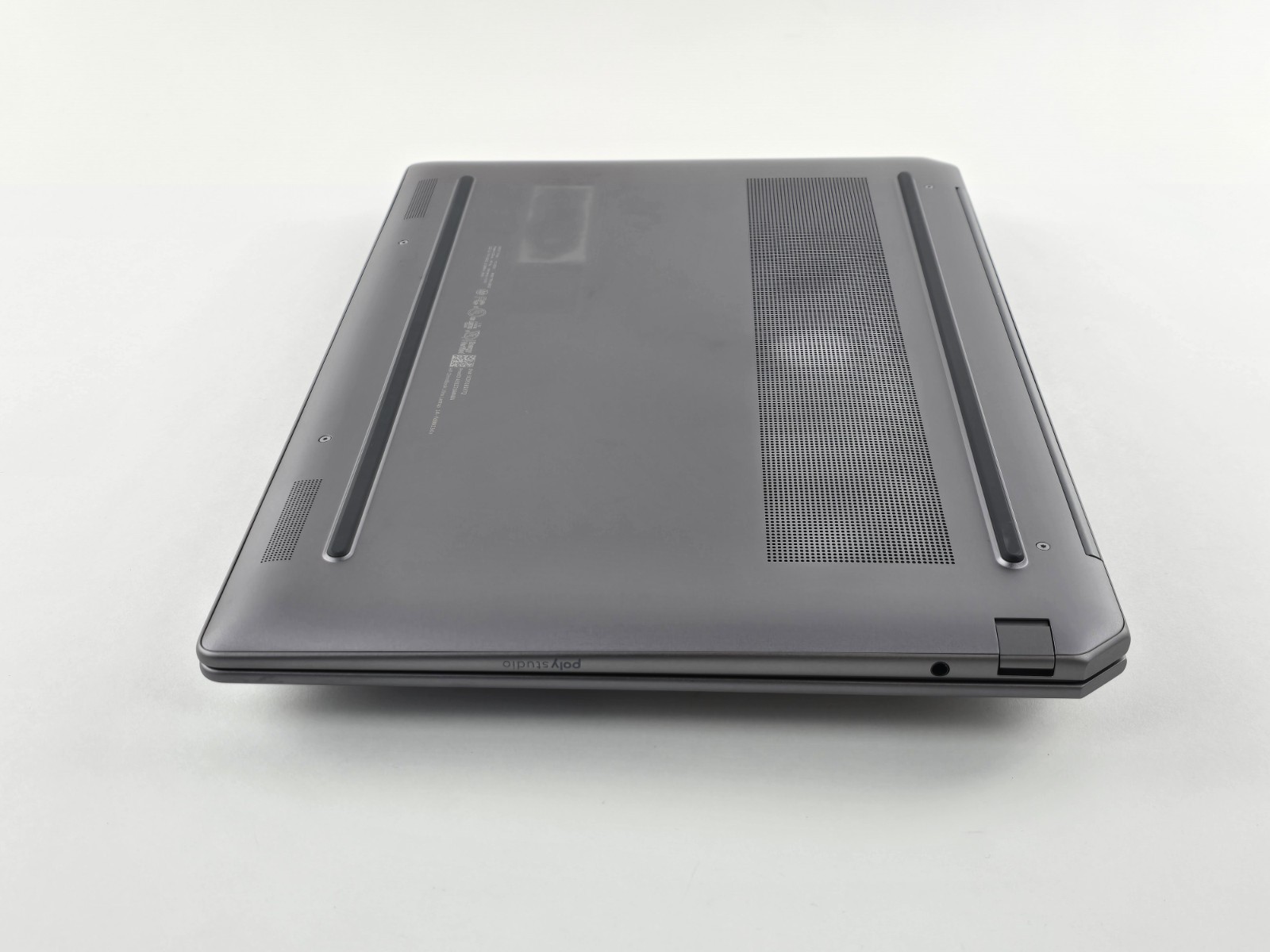 HP OmniBook Ultra 14″ 2.2K Touch, AMD Ryzen AI 9 365, 32GB RAM, 1TB SSD – Good