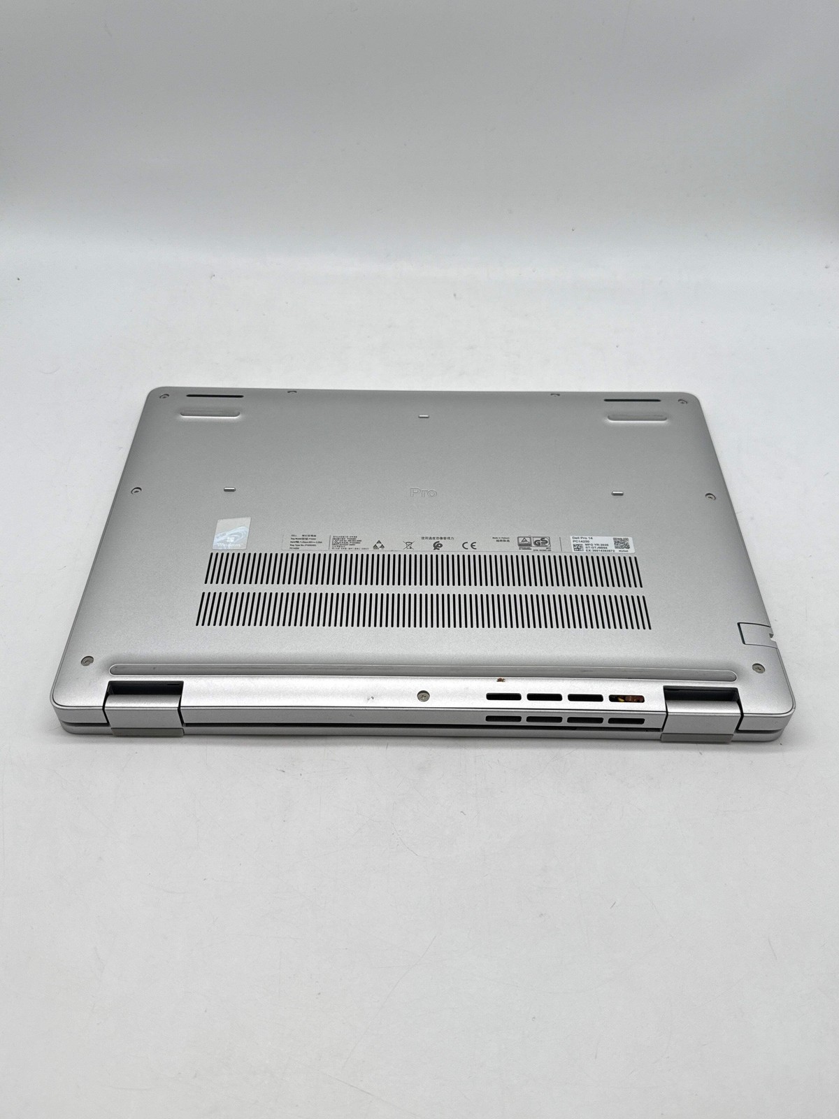 Dell Pro 14 PC14250 14″ Core Ultra 5 235U 32GB RAM 256GB SSD – Used