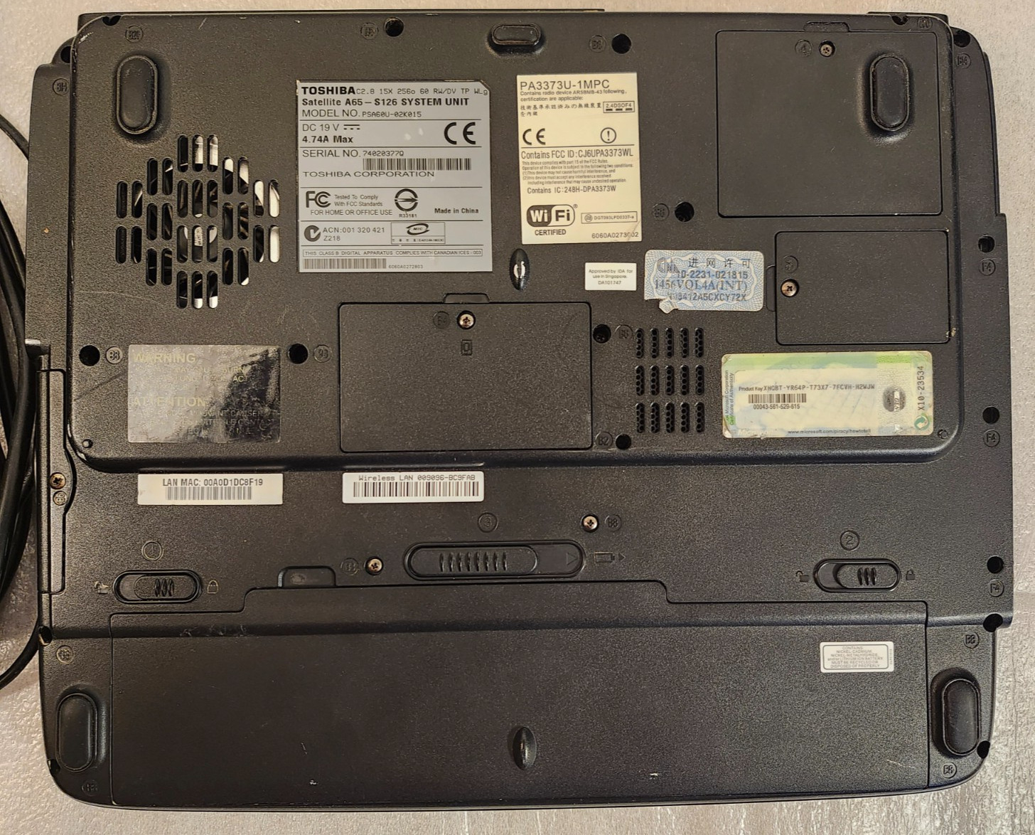 Toshiba Satellite A65-S126 Celeron 2.8GHz 128MB RAM with Charger for PARTS