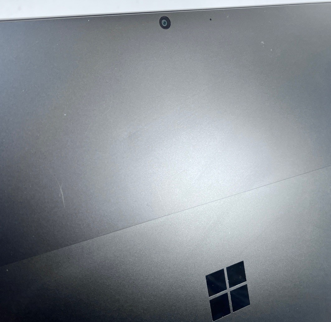 Microsoft Surface Pro 8 13″ 3K i5-1145G7 @ 2.6GHz 16GB 512GB *Grade C*