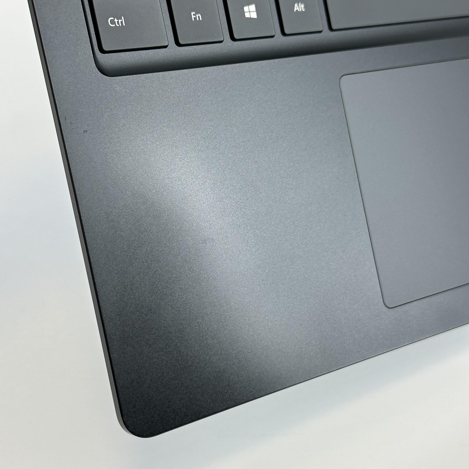 Microsoft Surface Laptop 3 13.5 Black 2K TOUCH i7-1065G7 1.30GHz 16GB 256GB SSD