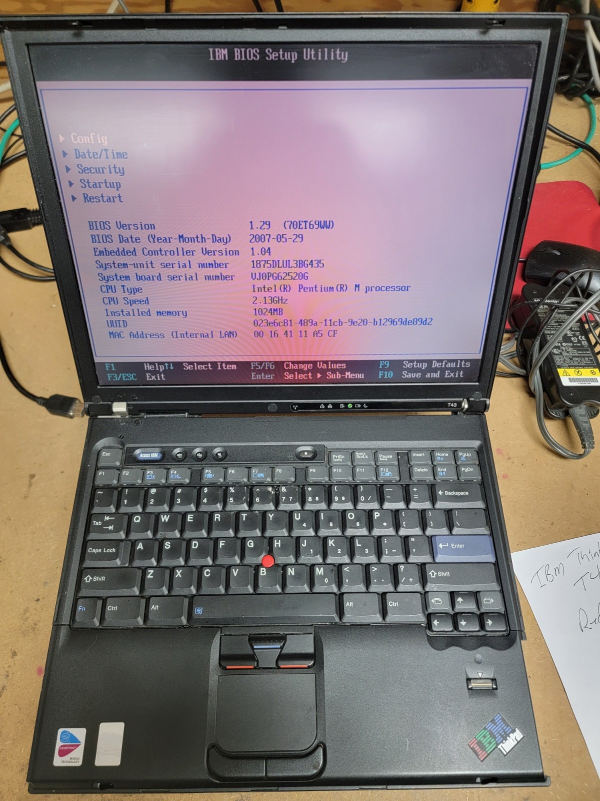IBM Thinkpad 14″ T43 – Pent M – 1GB Ram – NO HDD NO BATTERY – FOR PARTS
