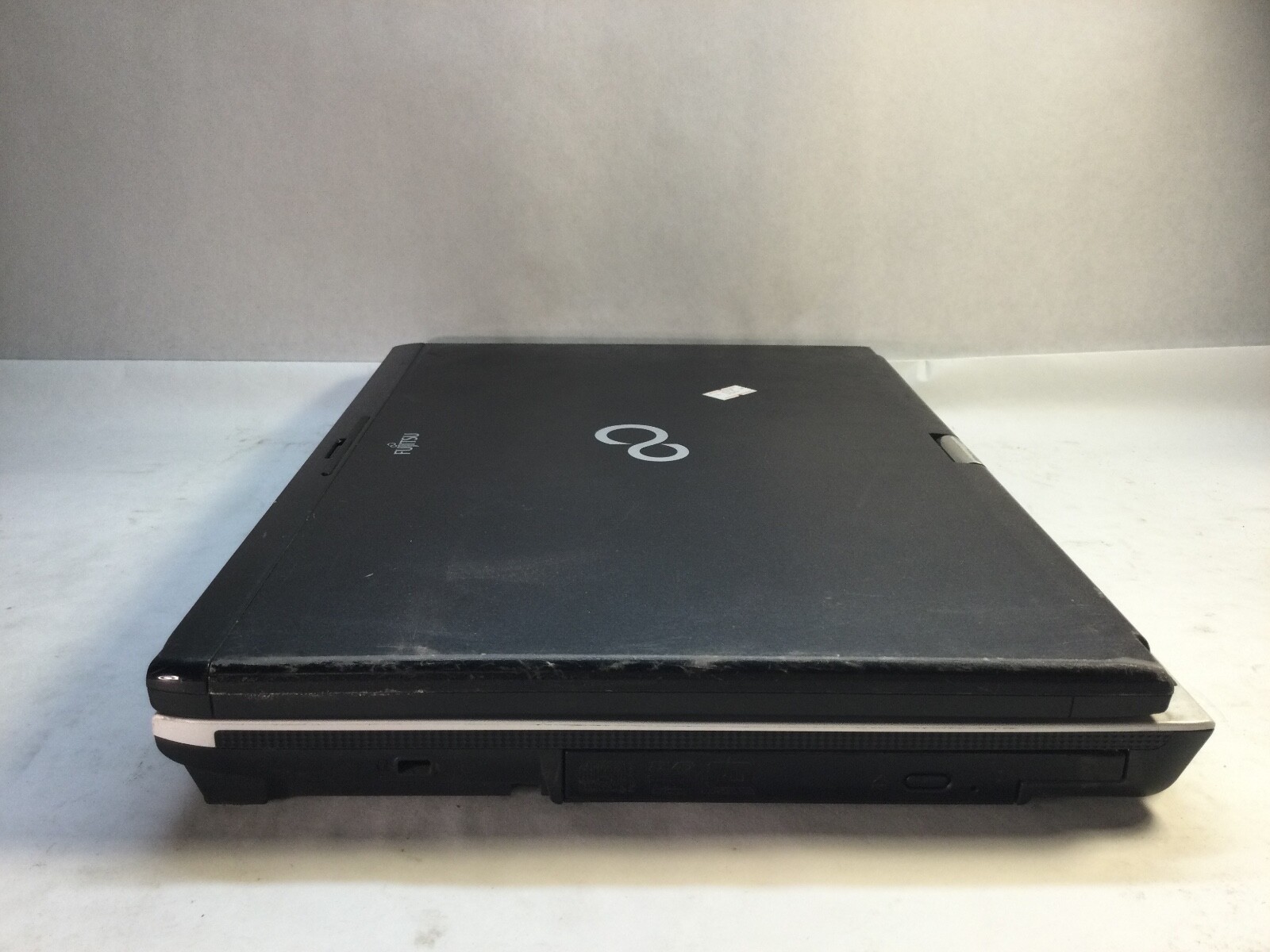 Fujitsu LifeBook T900 13″ Laptop Intel Core i5-520M -BOOTS TO BIOS -MZ