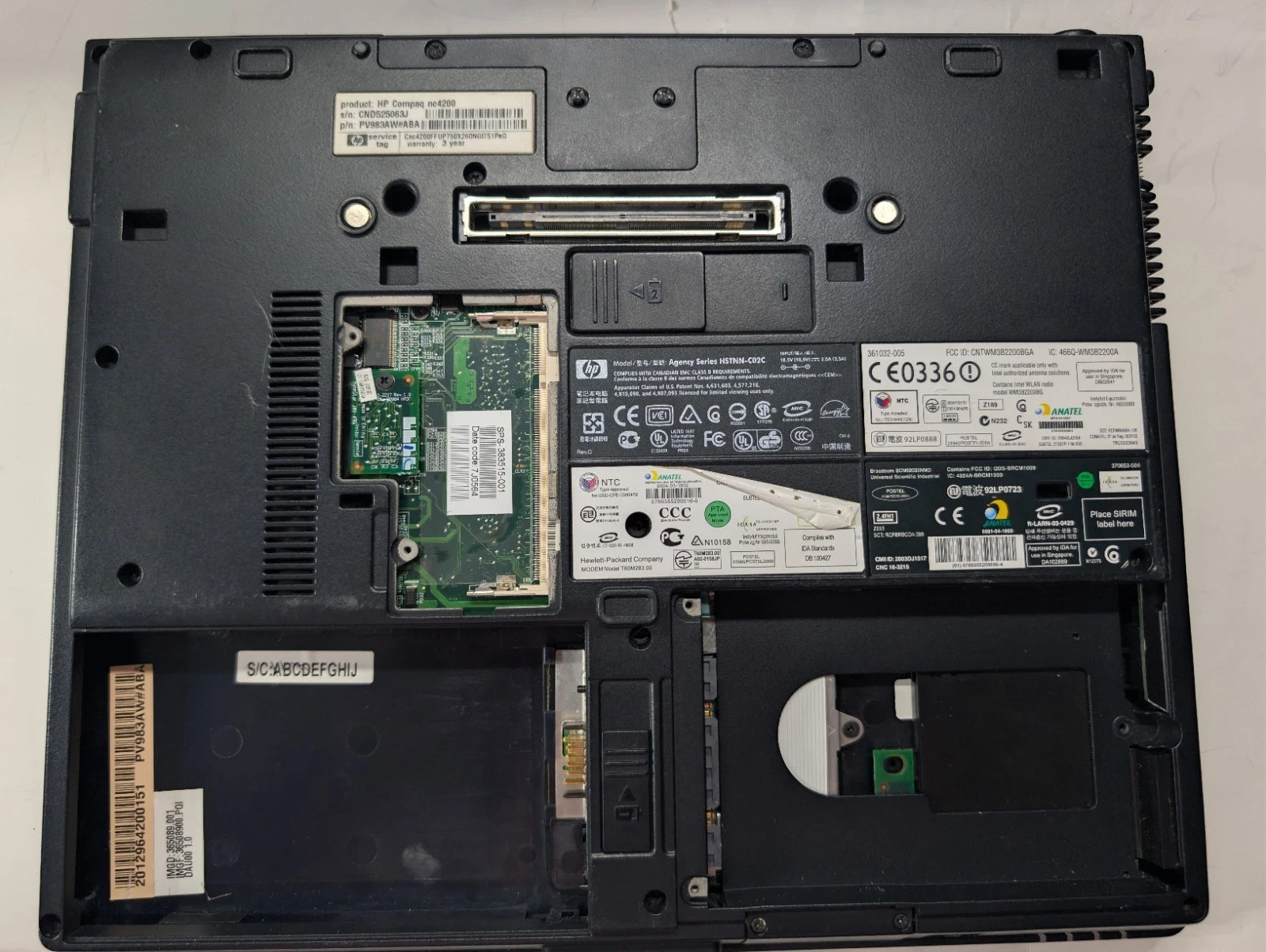 HP HSTNN-C02C Laptop No Battery/HDD/RAM, Laptop Only