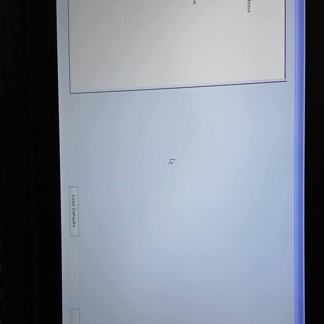 Dell Precision M6800 17″ No Hard Drive Not Sure If The Mouse Pad Works.