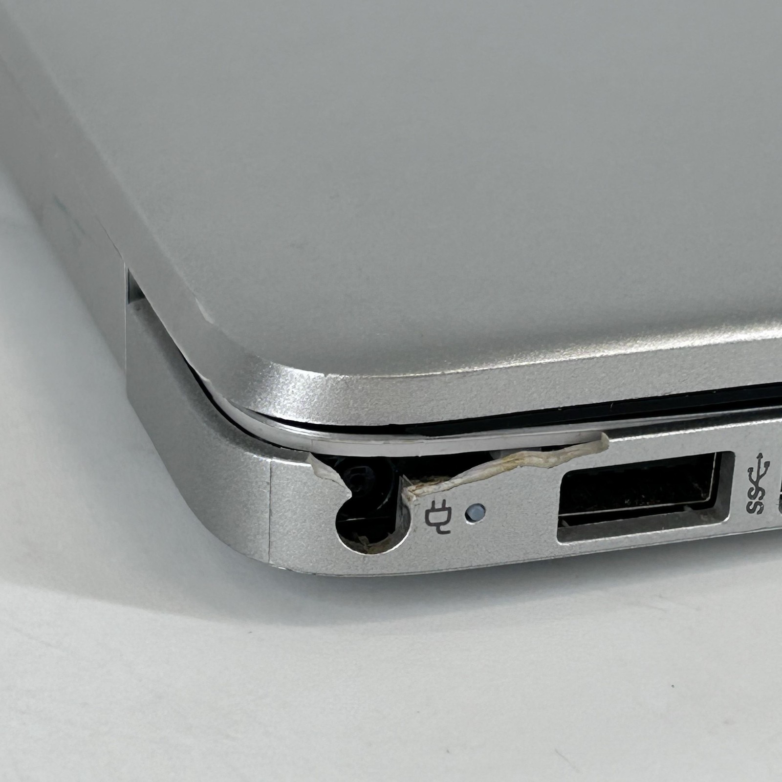 HP Pavilion 15 FHD 2.0 GHz Ryzen 7 4700U 16GB 256GB SSD Very Good – Frame Split