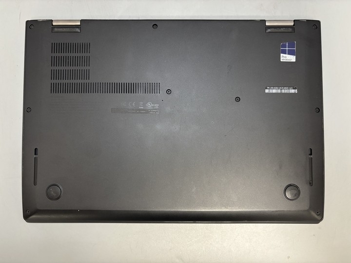 14″ Lenovo X1 Carbon 4th Gen Laptop Intel i5-6200U 8GB RAM NO SSD NO OS Grade B+