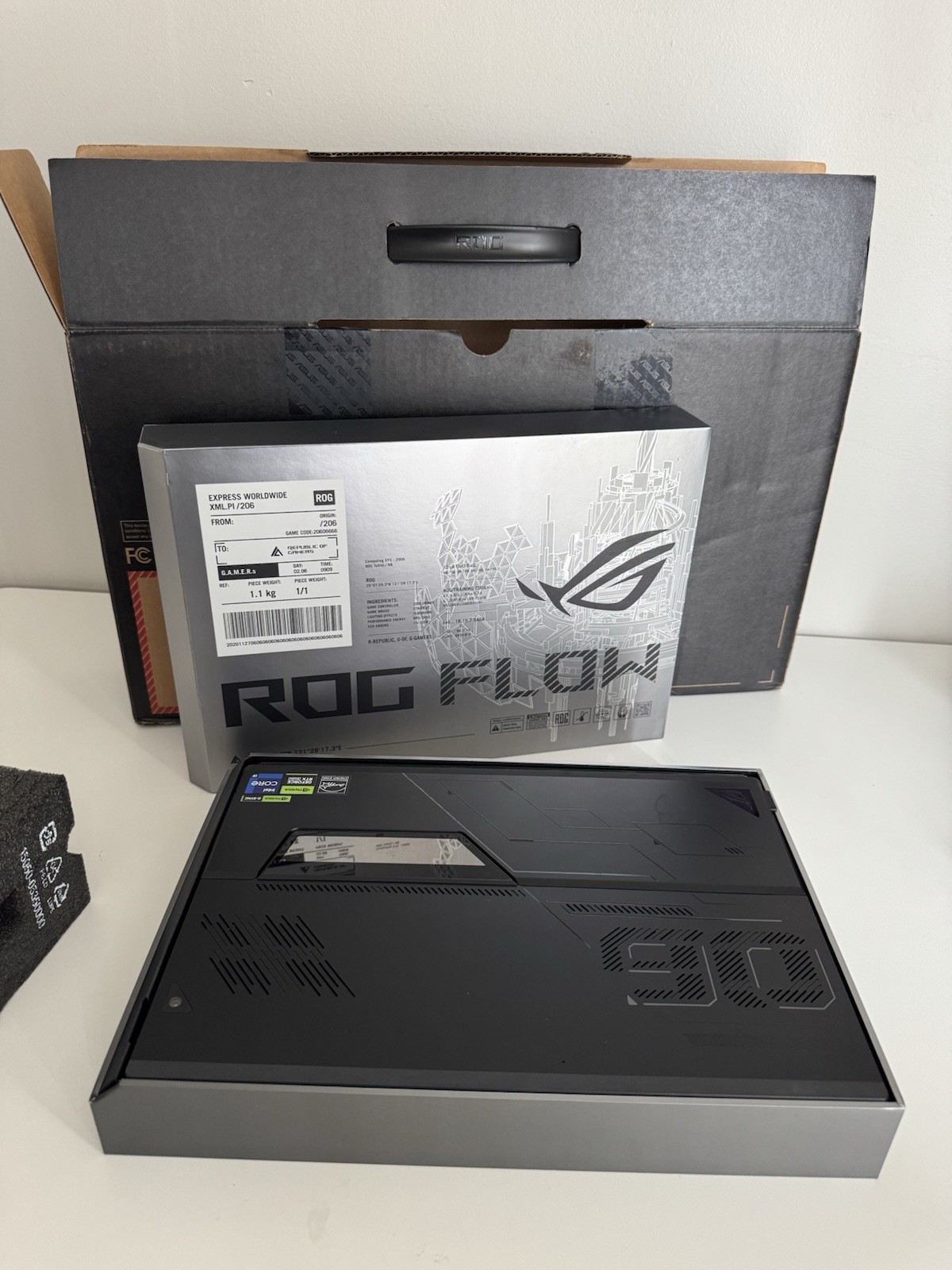 Asus ROG Flow Z13 GZ301 13.4 QHD+ TOUCH 2.6 GHz i9-13900H 16GB 1TB SSD RTX 4050