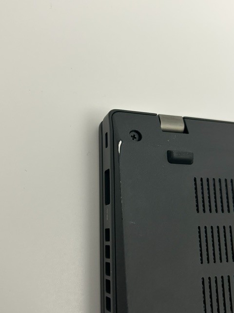 Lenovo ThinkPad P14 Gen 3 14″ Laptop 16 GB RAM 256 SSD Windows 11- Good