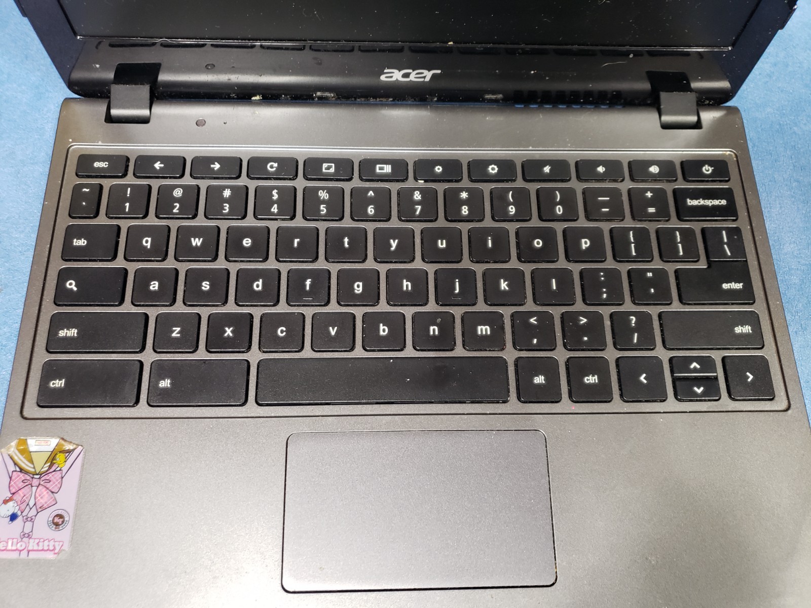 Acer Chromebook C720 Series Model ZHN, HDMI, USB, SD, audio damaged for parts