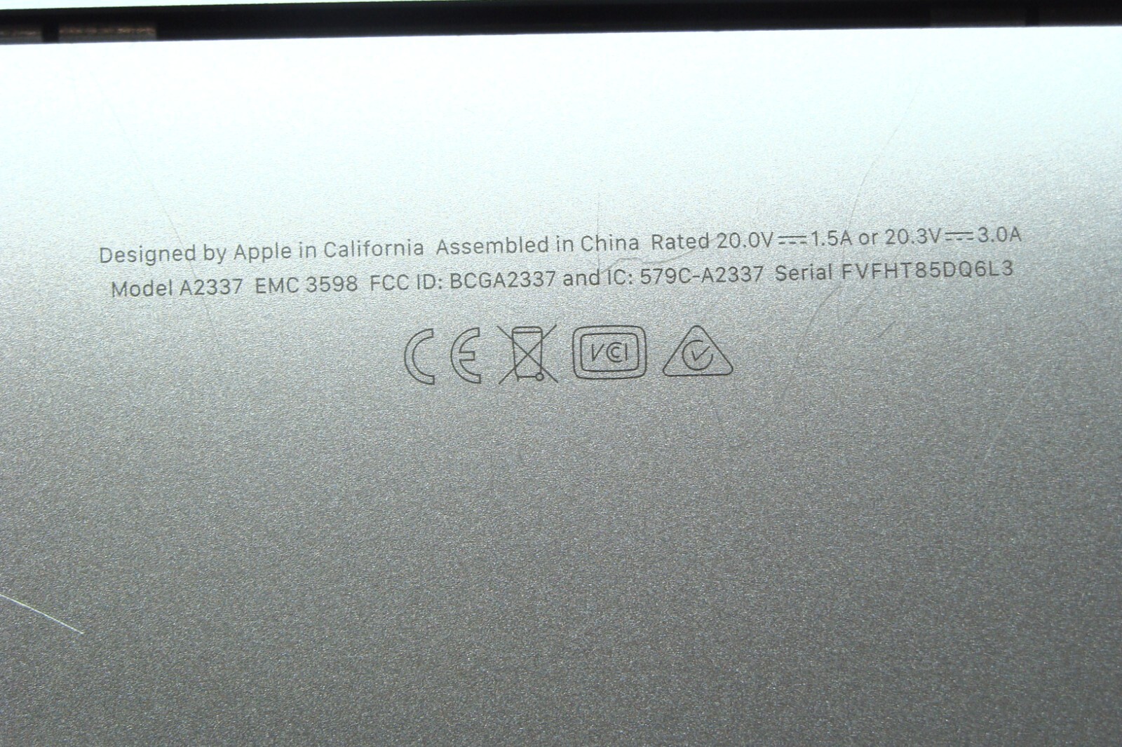 Apple MacBook Air A2337 13.3″ M1 2020 8CPU/7GPU 8GB 128GB MGN63LL/A +Charger