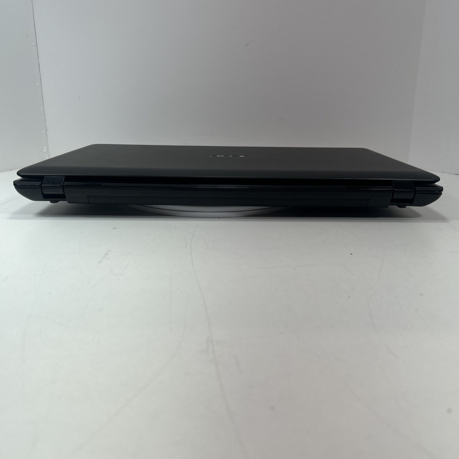 Acer Aspire 7741z 17.3’’ Intel Pentium P6000 3GB Ram 256GB HDD Win 7 Home Prem