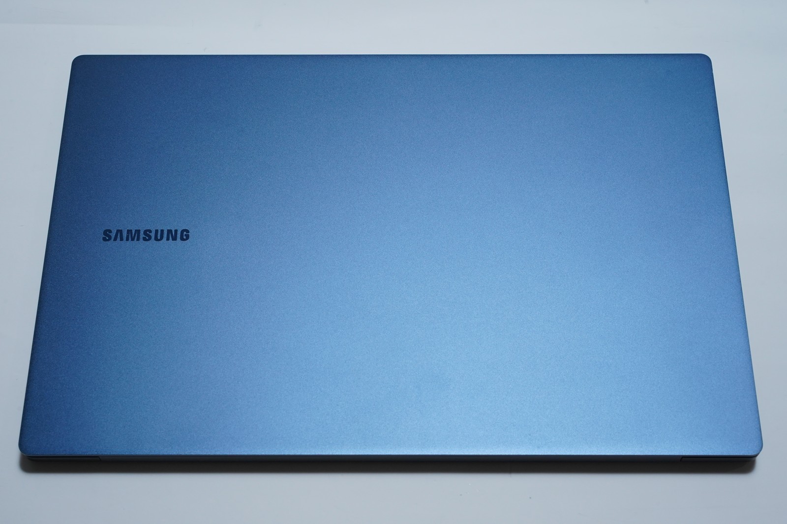 Samsung Galaxy Book Pro 13.3″ OLED Ultralight Laptop i5 8GB 512GB SSD