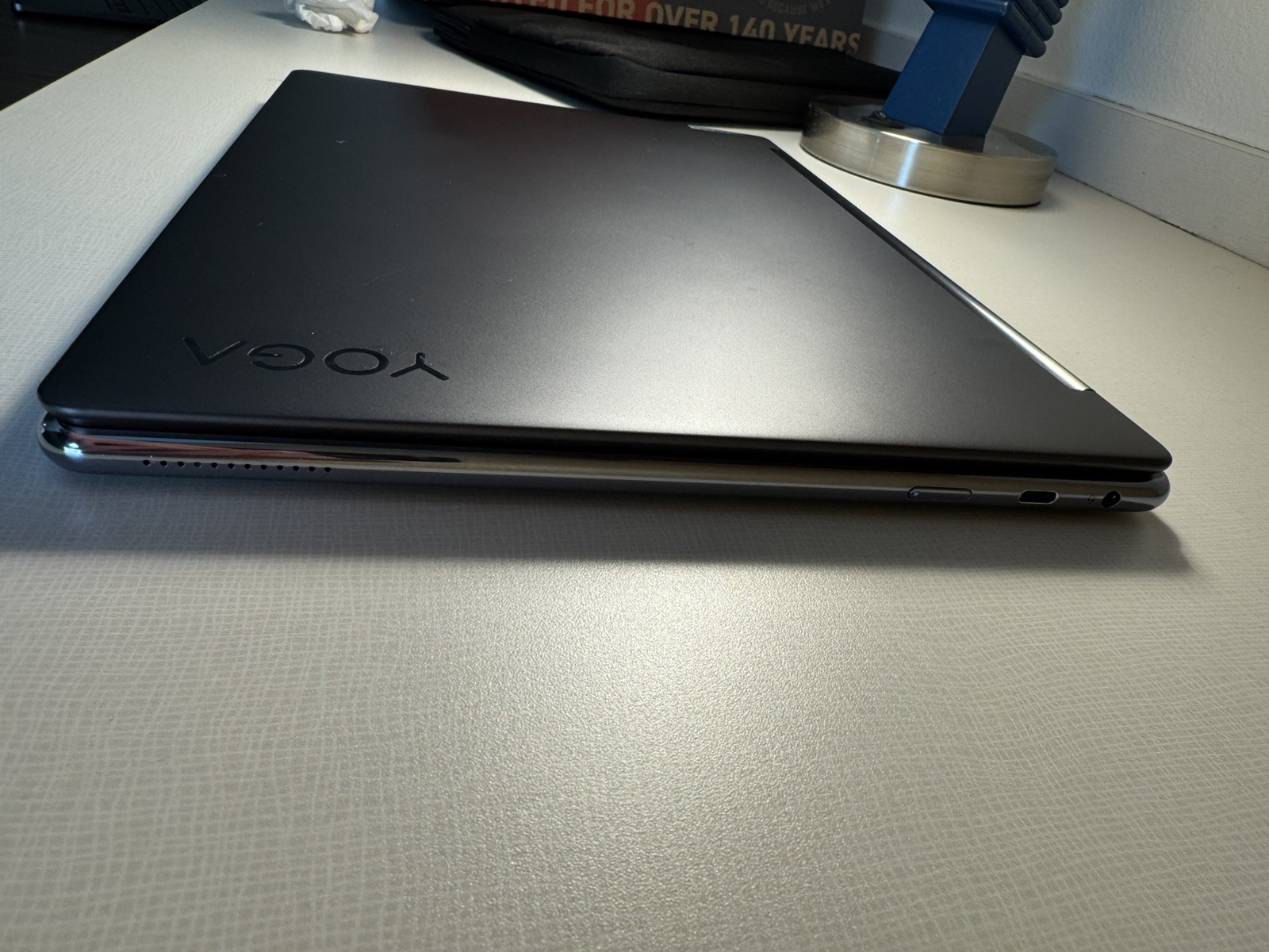 Lenovo Yoga 9 14IAP7 14-inch Laptop Intel Core i7 12th Gen 16GB RAM 512GB Black