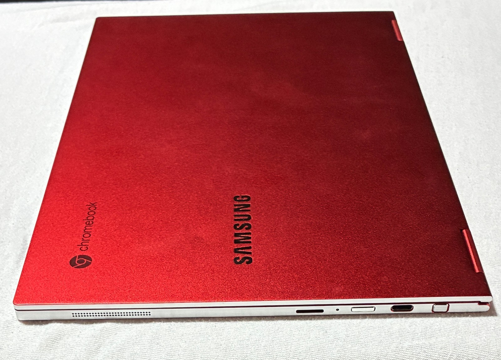 Samsung Galaxy Chromebook XE930QCA Intel i5 8GB RAM 13.3″ 4K UHD Great Condition