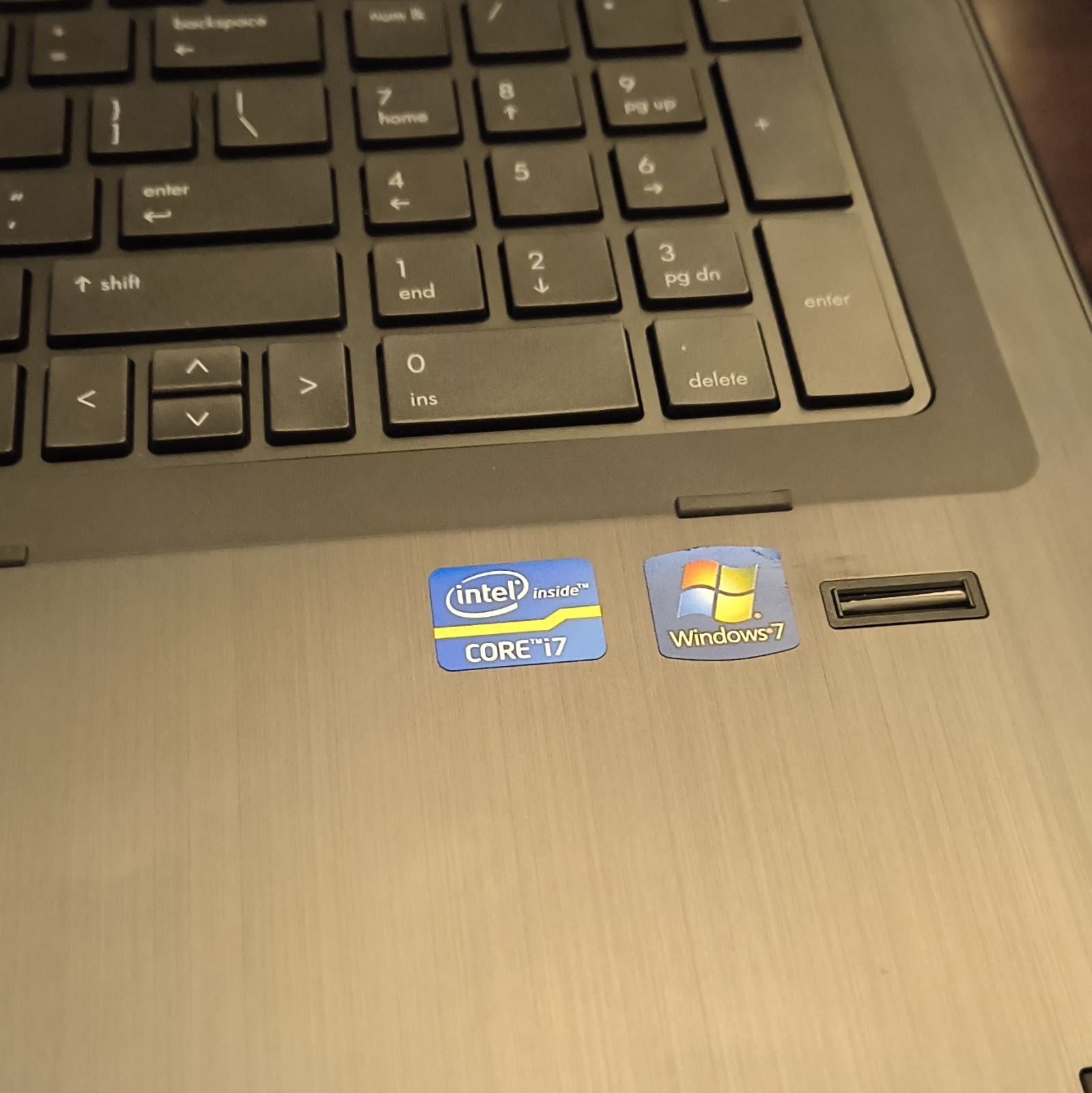 HP EliteBook 8770w Workstation Laptop 17.3in Core i7 Win 10 new battery Charger