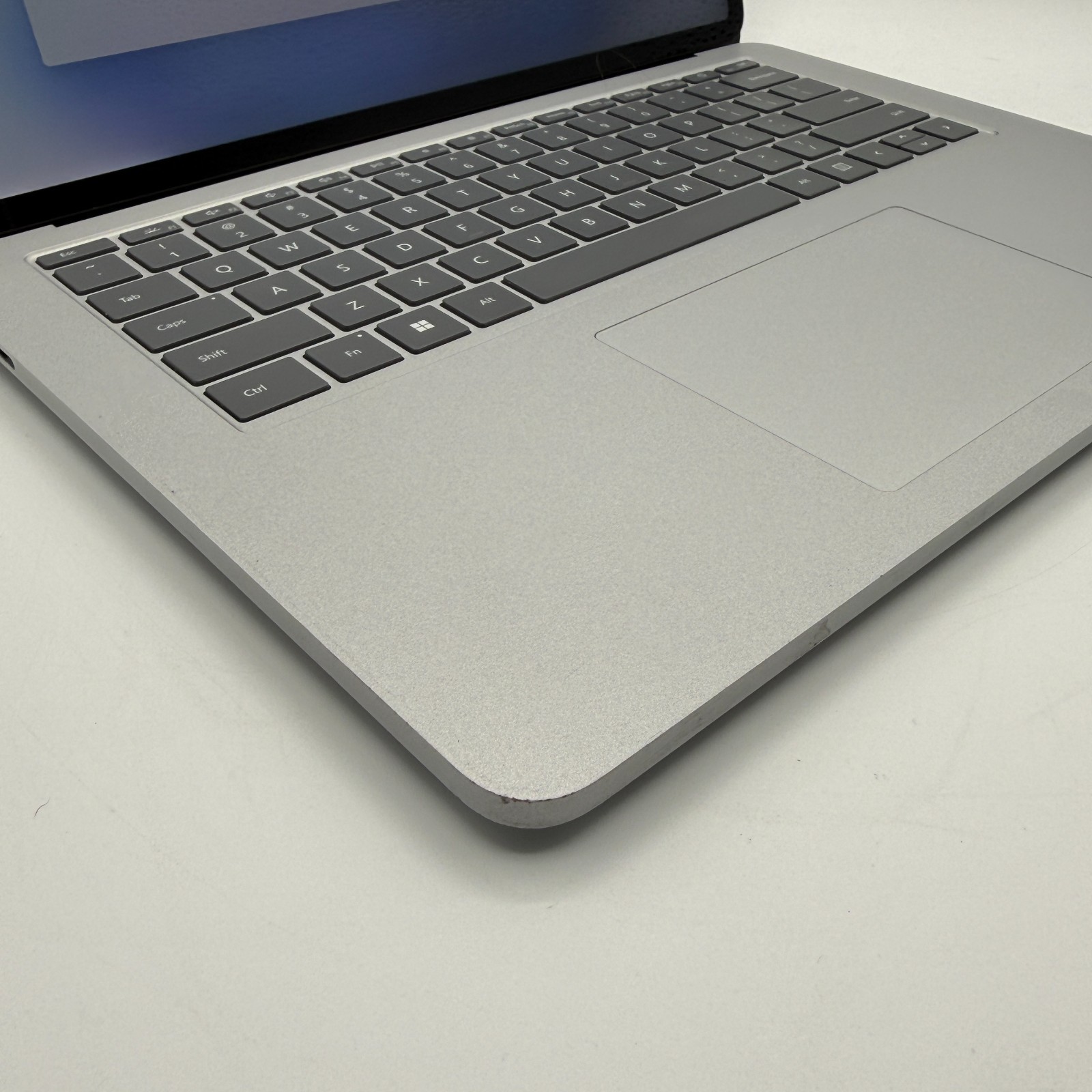 Microsoft Surface Laptop Studio 14.4″ i7-11370H 32GB RAM 512GB SSD RTX A2000