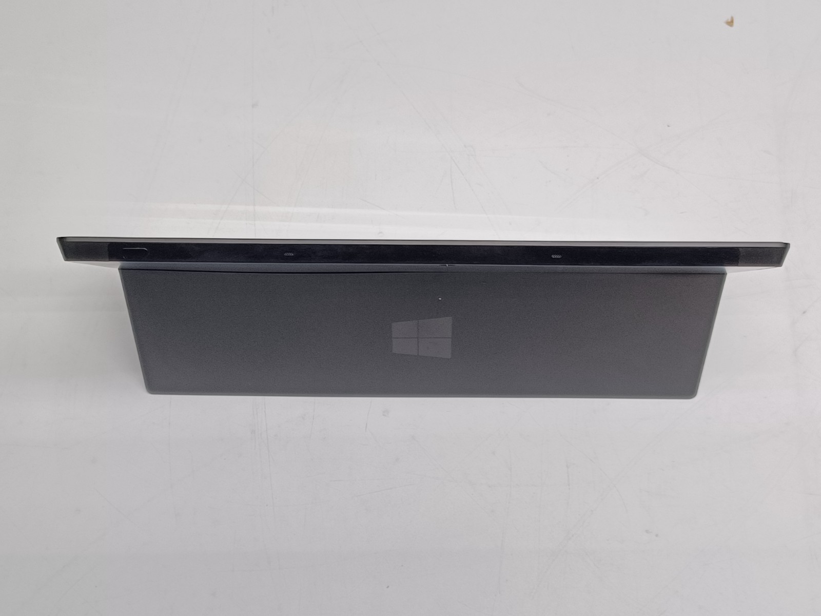 Lot of 7 damaged Microsoft Surface RT 1516 Tablets for parts/ repair