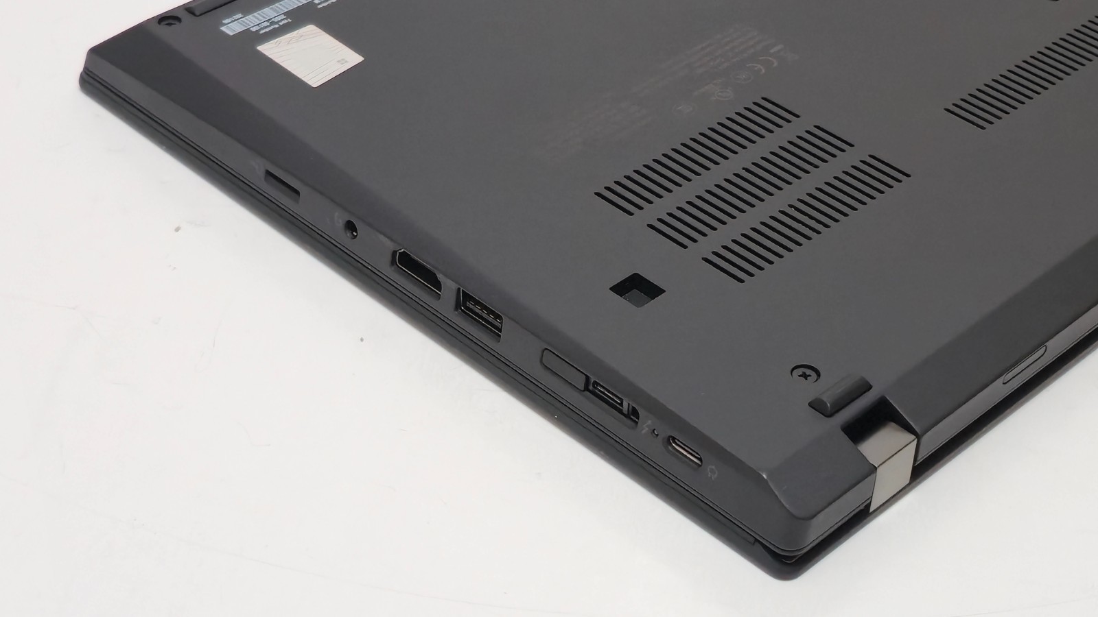 Lenovo ThinkPad P14S Gen 1- Intel i7-10610U, 48GB RAM, 1TB SSD NVIDIA P520 Touch