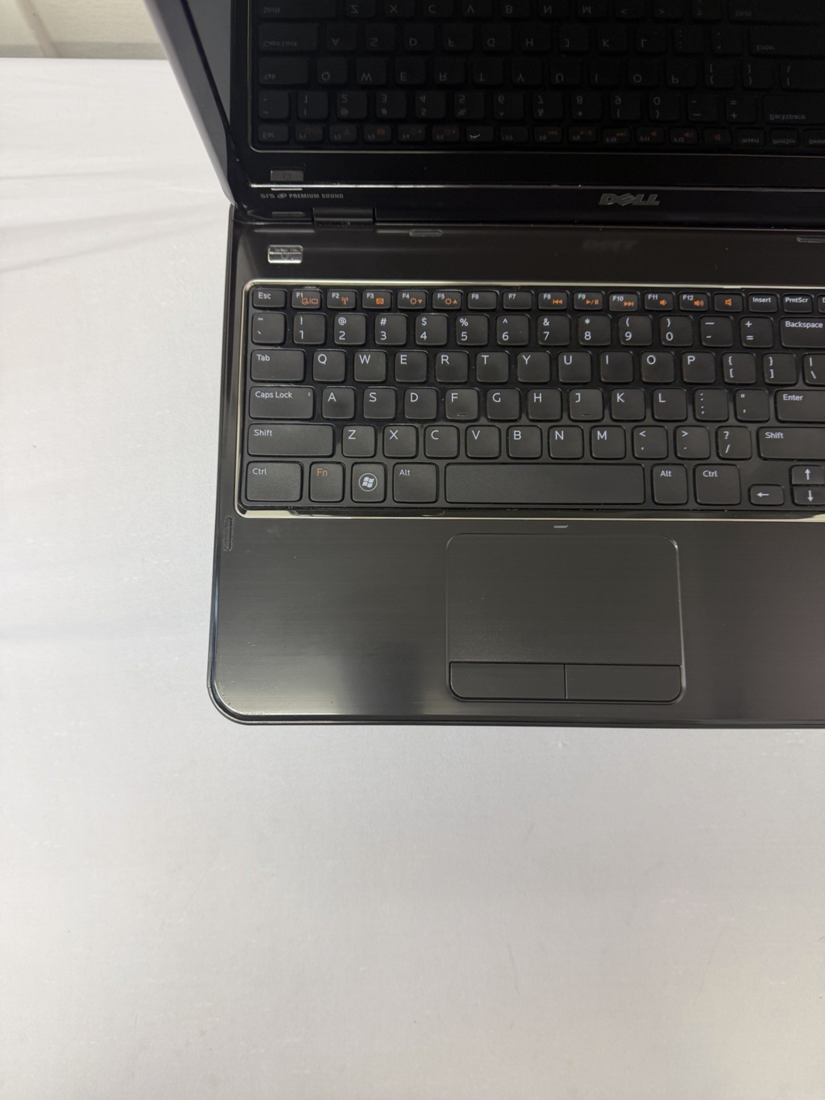 Dell Inspiron N5110 Laptop – Good Screen – Intel i3-2310.M – Read Des