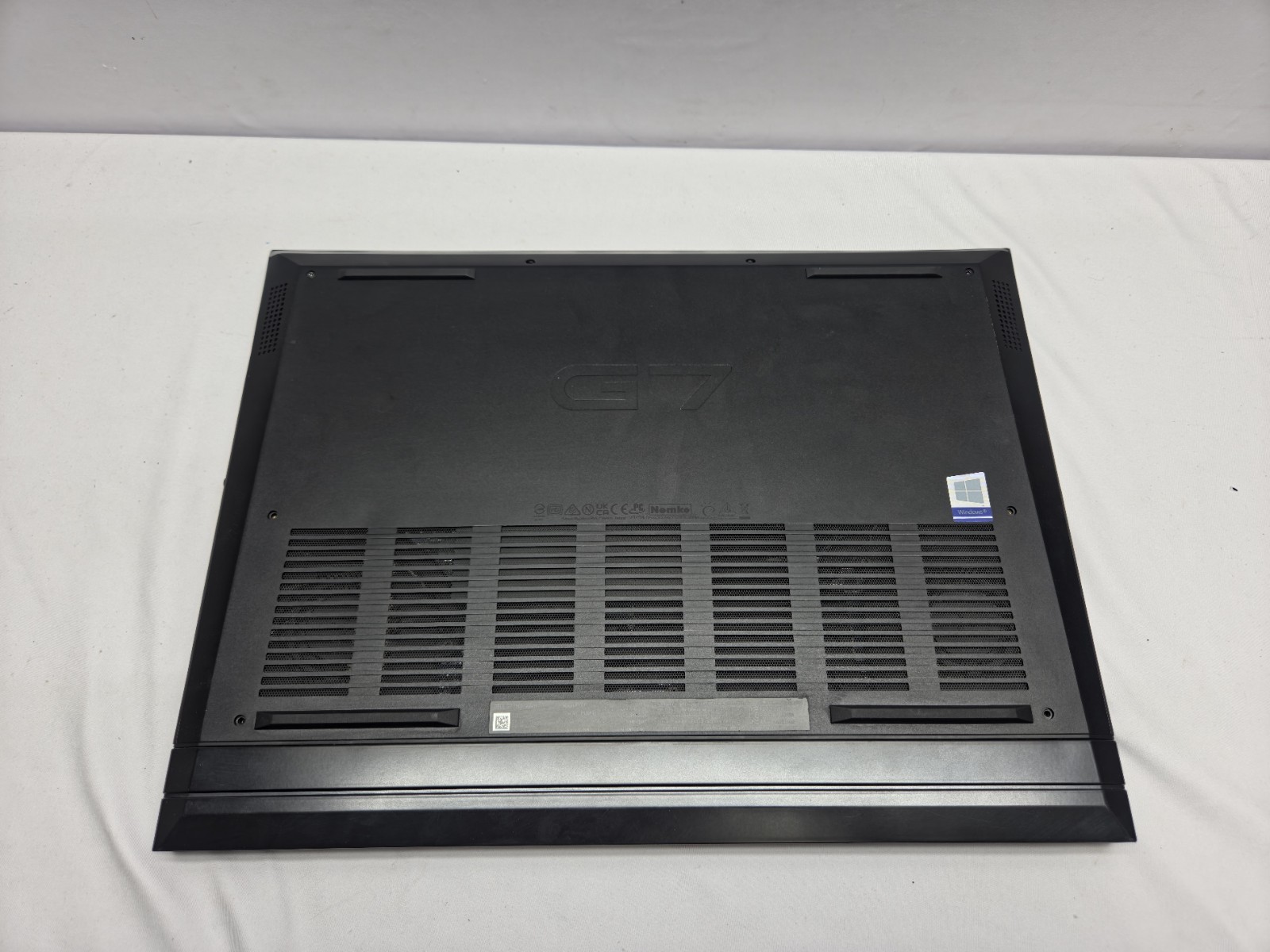 Bad Dell G7 7500 15.6″ OLED i7-10750H 8GB RAM 256GB SSD GeForce RTX 2070 Max-Q