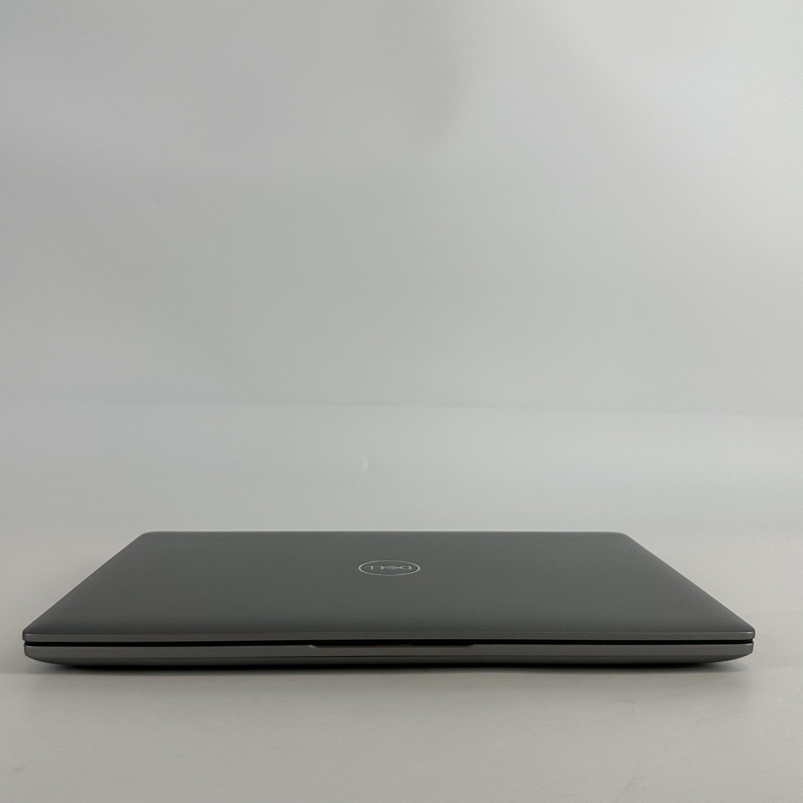 Dell Latitude 5450 14 FHD TOUCH 3.8 GHz Ultra 7 165H 16GB 512GB SSD RTX 2050
