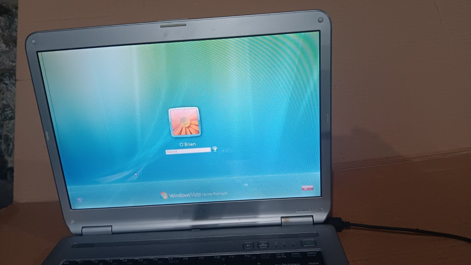 Vintage Sony Vaio VGN-NR330E Laptop Dual Core @ 1.73 GHz 15.4″ LCD DVD PCG-7113L