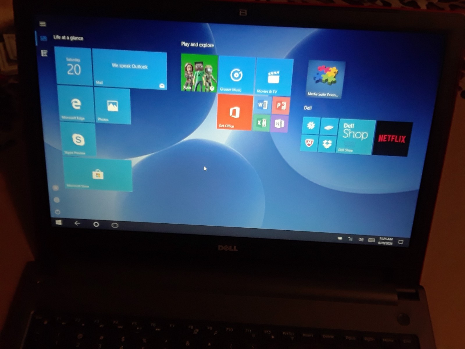 DELL INSPIRON 15 5000 TOUCHSCREEN FULL CHARGED NO CHARGER USED