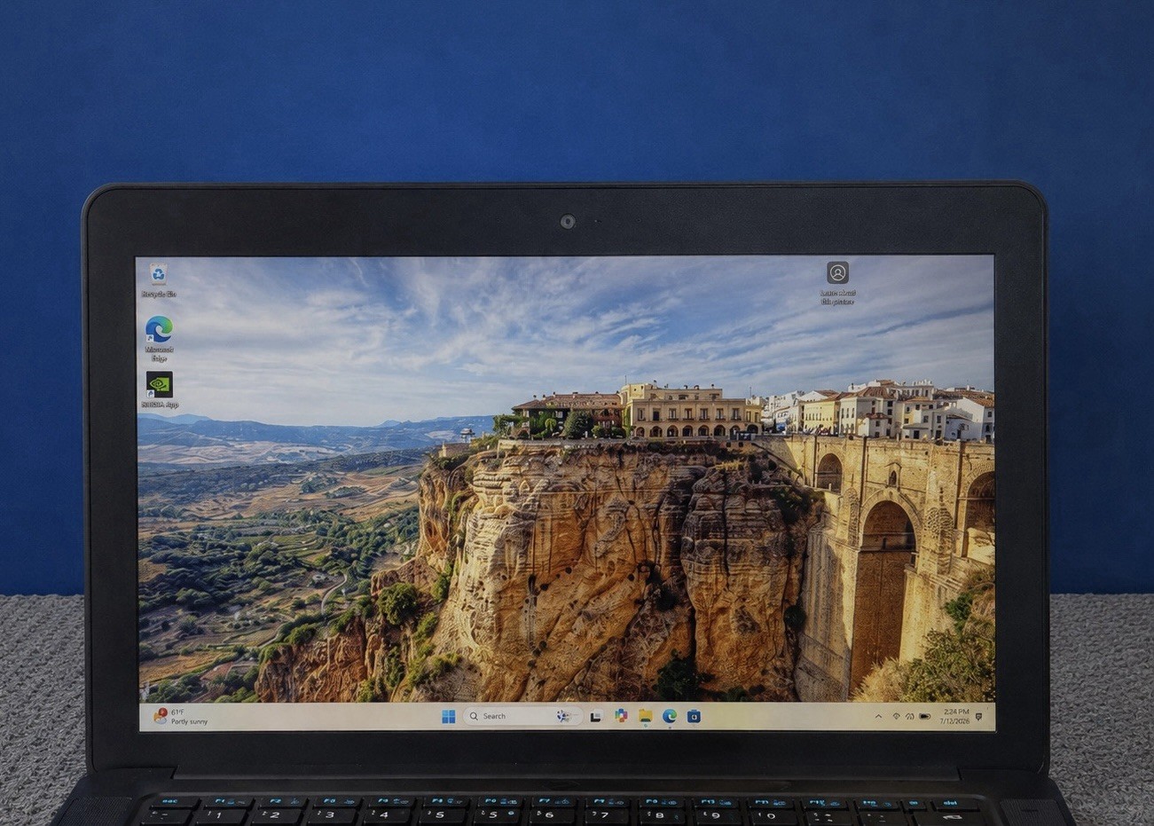Razer Blade 14 Gaming Laptop i7-7700HQ GTX 1060 6gb 16GB 512GB SSD Win 11 60HRTZ