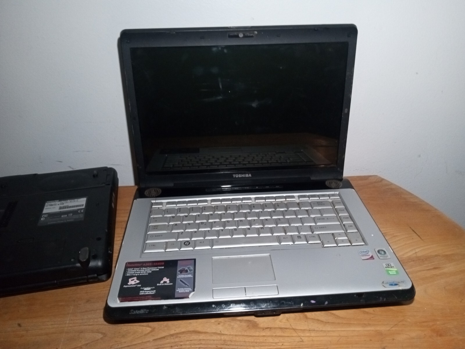 Toshiba PSLC8U-03701Q Laptops 2X (Untested) No Power Supplies